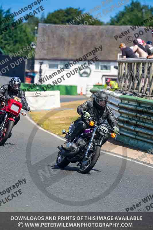 Vintage motorcycle club;eventdigitalimages;mallory park;mallory park trackday photographs;no limits trackdays;peter wileman photography;trackday digital images;trackday photos;vmcc festival 1000 bikes photographs